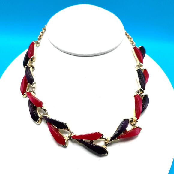 Vintage Red Purple Lucite Choker Necklace, Gold Tone, Mid-Century Modern - Picture 10 of 10